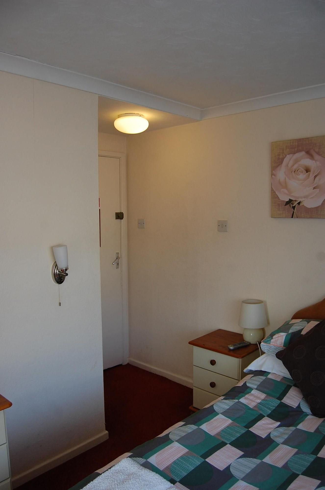 Hotel Weatherbury 2*